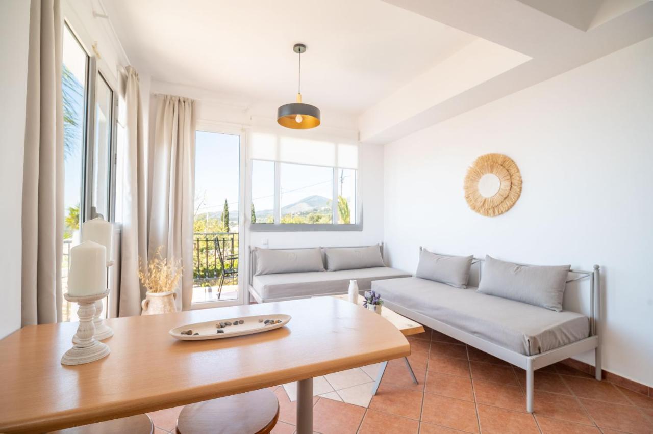 Christoforos Apartments Lourdata  Luaran gambar