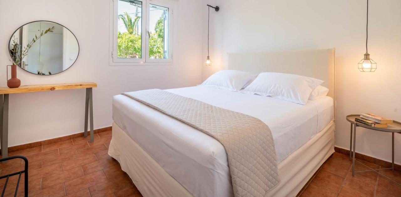 Christoforos Apartments Lourdata  Luaran gambar