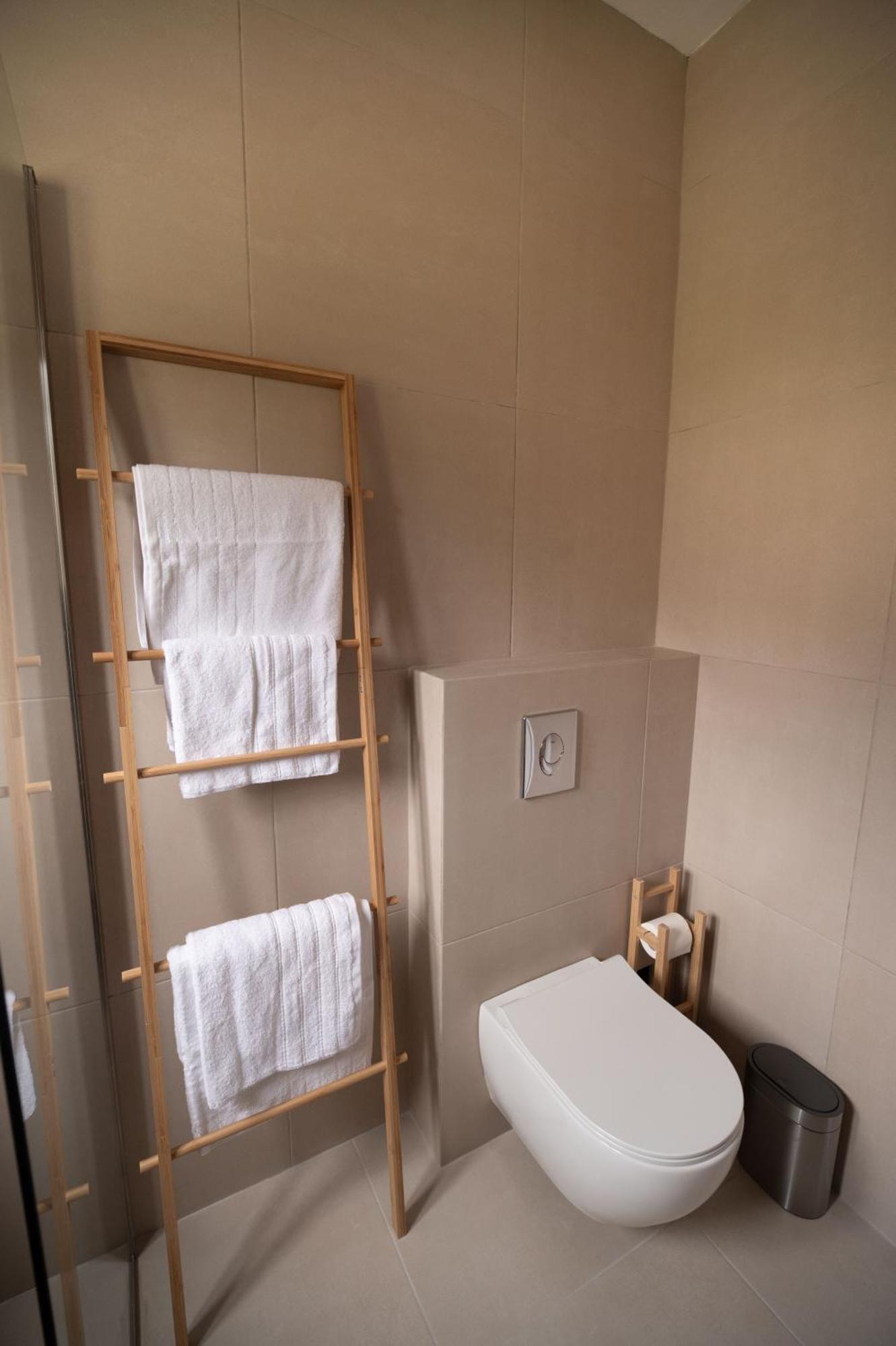 Christoforos Apartments Lourdata  Luaran gambar